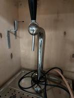 Biertap in kist met complete aansluitingen en spoelbak, Ophalen