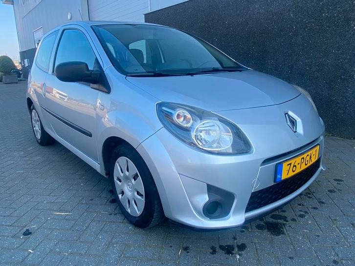 Renault Twingo 1.2 16V 2011 grijs nieuw apk beurt gehad, Auto's, Renault, Bedrijf, Twingo, Benzine, A, Hatchback, Handgeschakeld