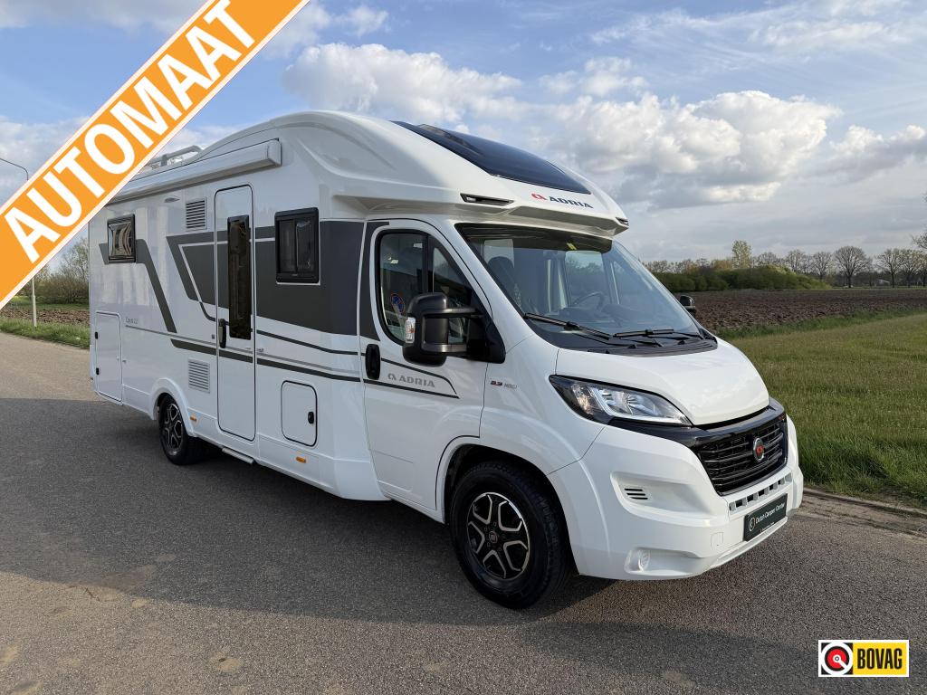 Adria Coral Plus 670 DC, Face-to-Face, Oven, Fietsdrager, Automaat, Koelkast, Ringverwarming, Startonderbreker