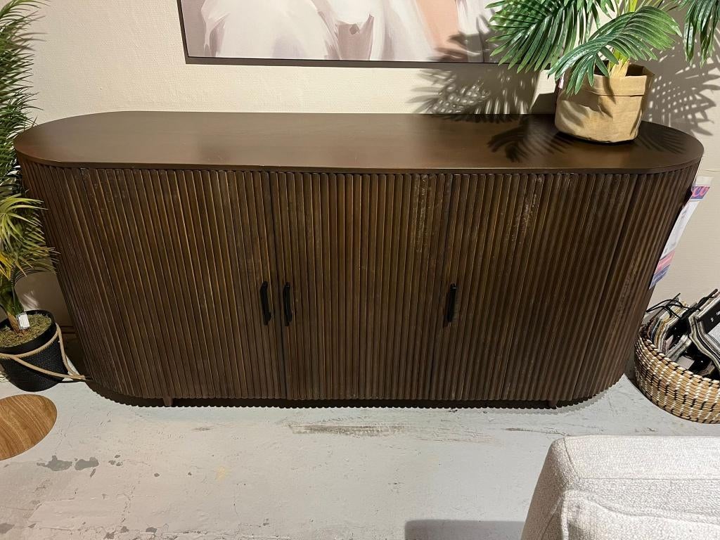 Dressoir Lecce, Huis en Inrichting, Kasten | Dressoirs, Ophalen, 150 tot 200 cm, Nieuw, 25 tot 50 cm