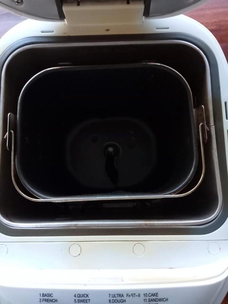 Broodmaker - Zelf brood bakken, Witgoed en Apparatuur, Broodbakmachines, Gebruikt, Met timer, 800 tot 1200 gram deeg, Meer dan 10 programma's