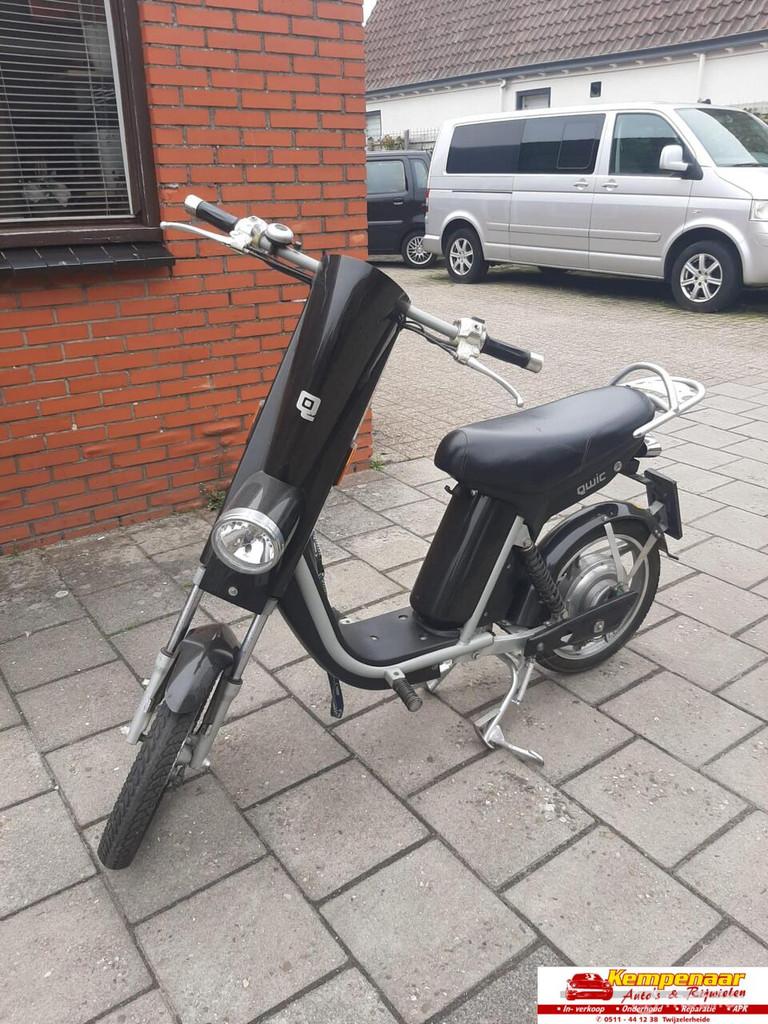 Qwic Snorscooter Emoto Lite, Overige merken, Gebruikt, Info@qwic.nl, Qwic weg 1