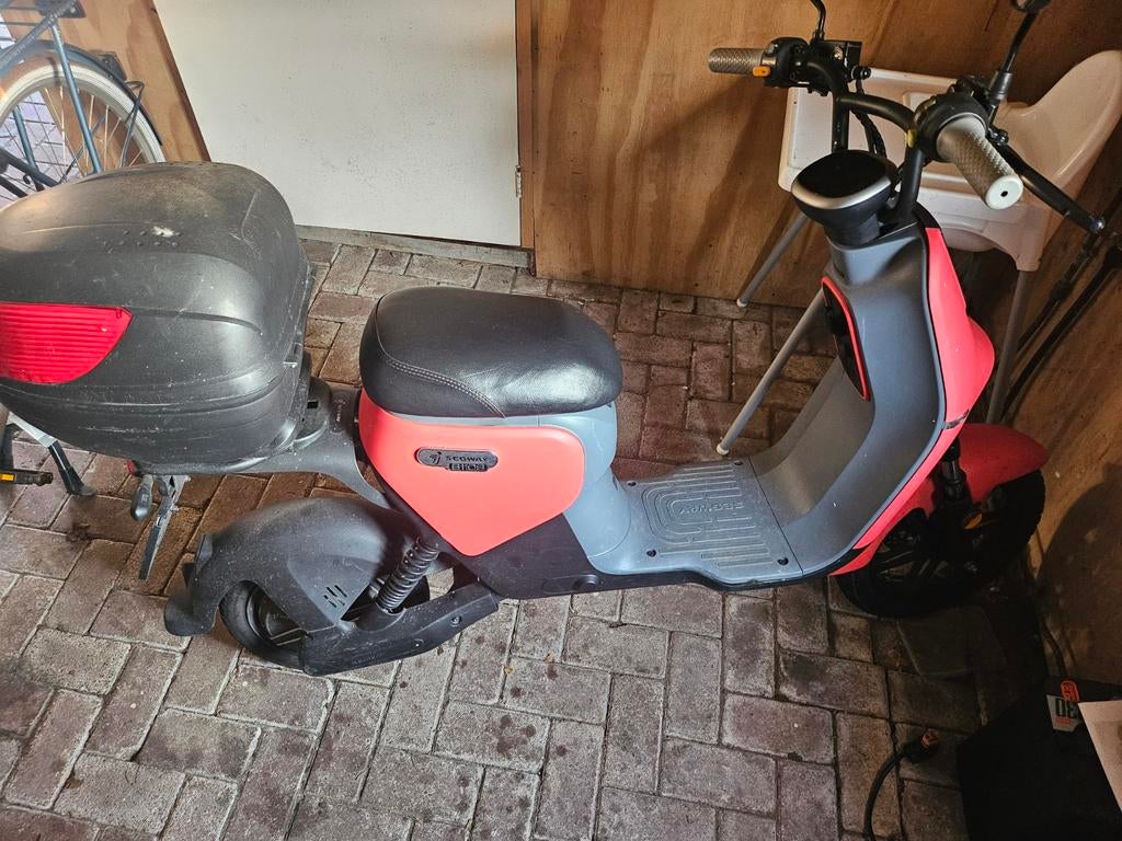 2x Segway B110S (geel en rood) met koffer en oplader, Ophalen, Gebruikt, Elektrisch, Overige merken