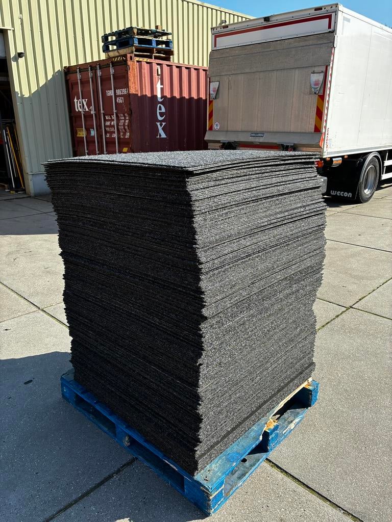 Tapijttegels / vloertegels  1000m2, Ophalen, Crème, Zo goed als nieuw, Naaldvilt