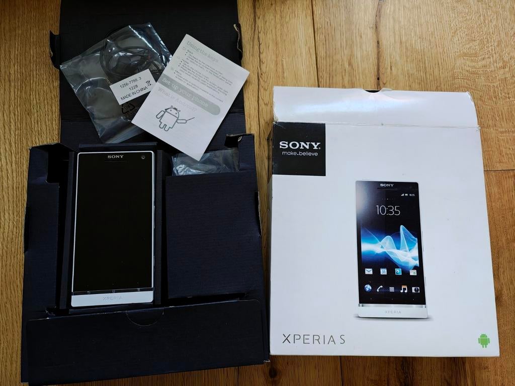 Sony Xperia S wit - Compleet in doos vintage, Telecommunicatie, Mobiele telefoons | Overige merken, Overige modellen, Ophalen of Verzenden