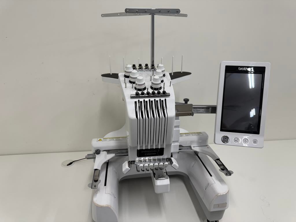 Brother PR655 borduurmachine, Hobby en Vrije tijd, Naaimachines en Toebehoren, Ophalen, Industrieel, Brother, Naaimachine