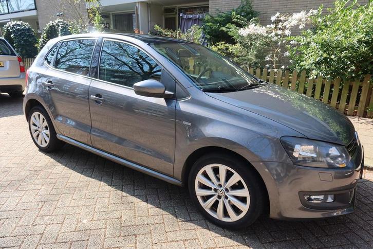 Volkswagen Polo 1.2 TSI Panoramadak-Stoelverwarming-Carplay, Auto's, Volkswagen, Particulier, Polo, Airbags, Airconditioning, Apple Carplay