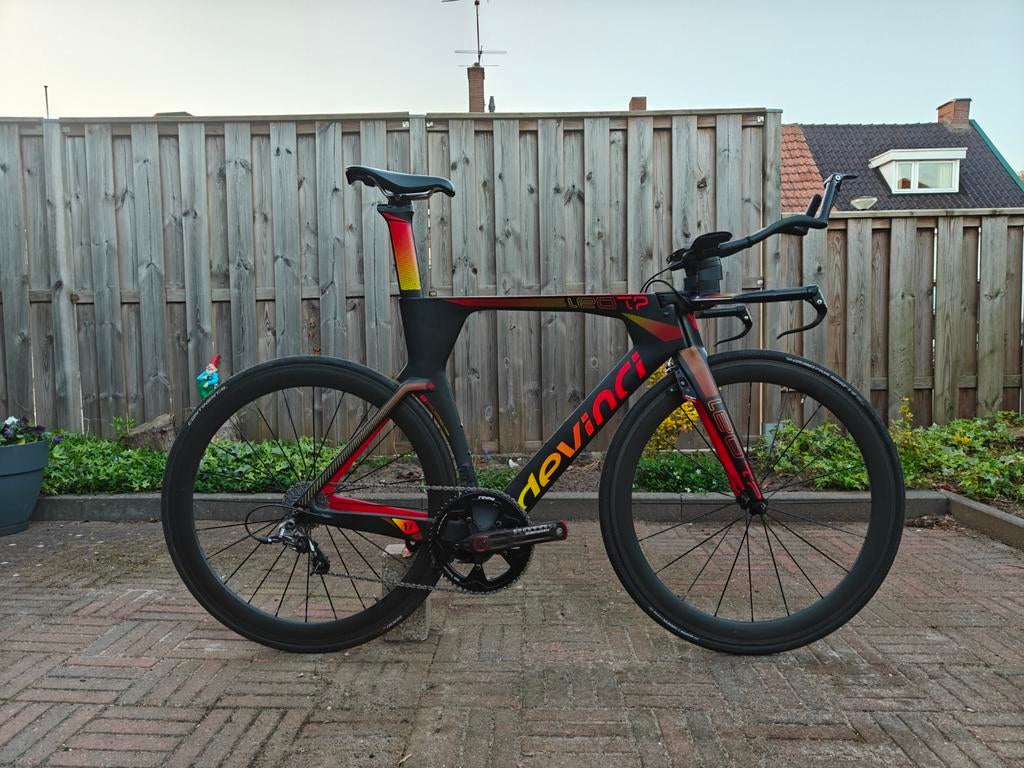 Devinci Leo TT Tijdritfiets, 28 inch, Carbon, 10 tot 15 versnellingen, Zo goed als nieuw
