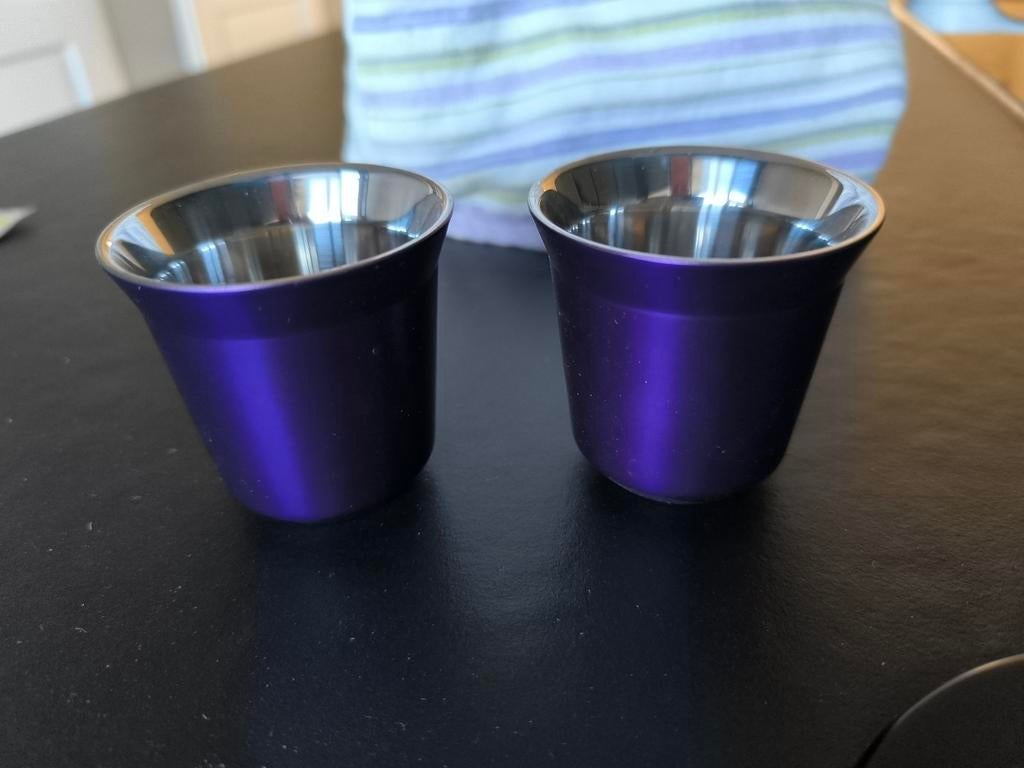 2 originele design Nespresso kopjes, Huis en Inrichting, Keuken | Servies, Ophalen of Verzenden