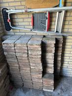 Stenen gratis af te halen ongeveer 35vierkante meter, Ophalen, Gebruikt, Beton, Klinkers