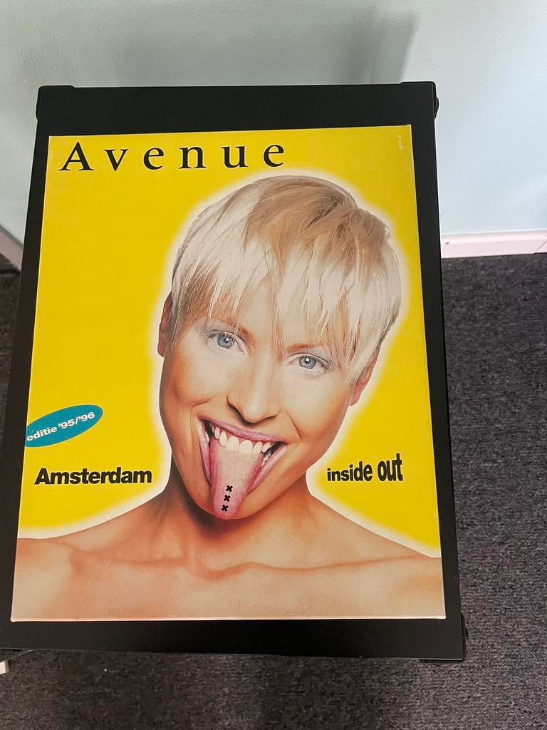 2 complete Avenue boxen incl. Witte Avenue., Verzamelen, Tijdschriften, Kranten en Knipsels, Ophalen of Verzenden, 1980 tot heden