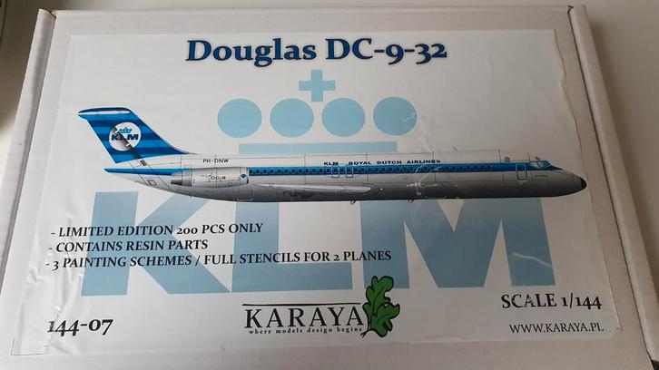 Karaya 1/144 Douglas DC-9-32 KLM, Hobby en Vrije tijd, Modelbouw | Vliegtuigen en Helikopters, Gebruikt, 1:144 tot 1:200, Overige merken