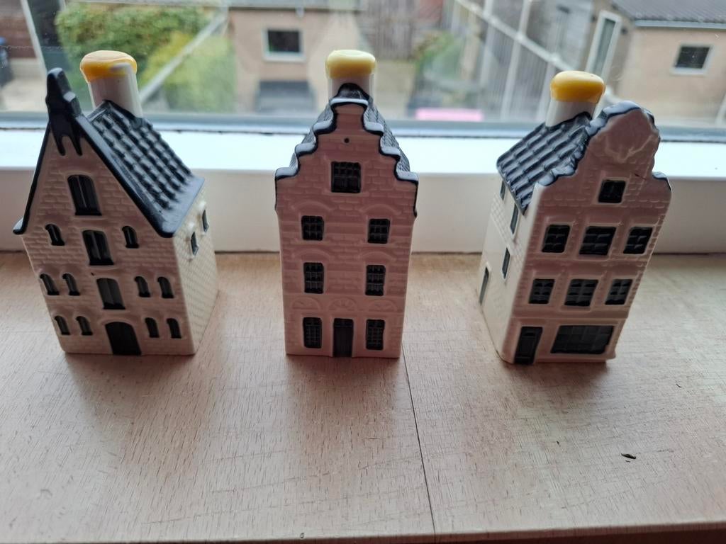 3 KLM huisjes, waarvan 1 met klein defect, Ophalen of Verzenden, Gebruikt, 61 t/m 80