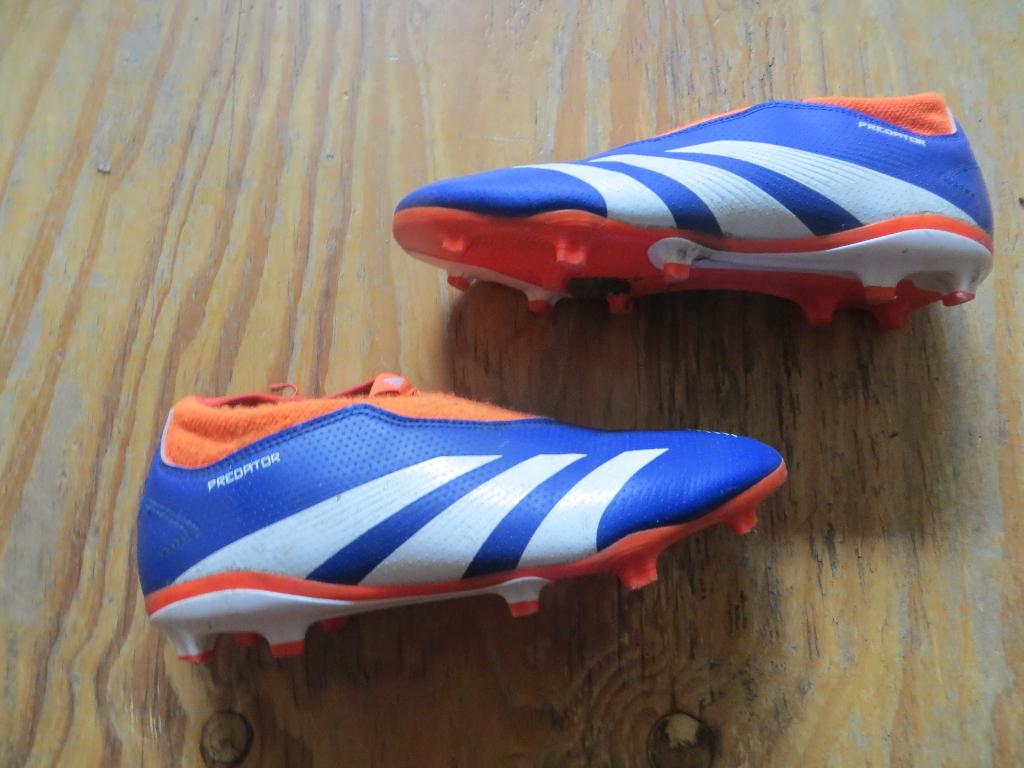 adidas predator kids voetbalschoenen, Gebruikt, Schoenen, Ophalen of Verzenden, Maat S