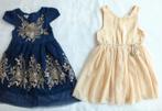 2 feestjurken maat 3-4 jaar/zgan/donkerblauw en geel en goud, Kinderen en Baby's, Kinderkleding | Maat 104, Ophalen of Verzenden