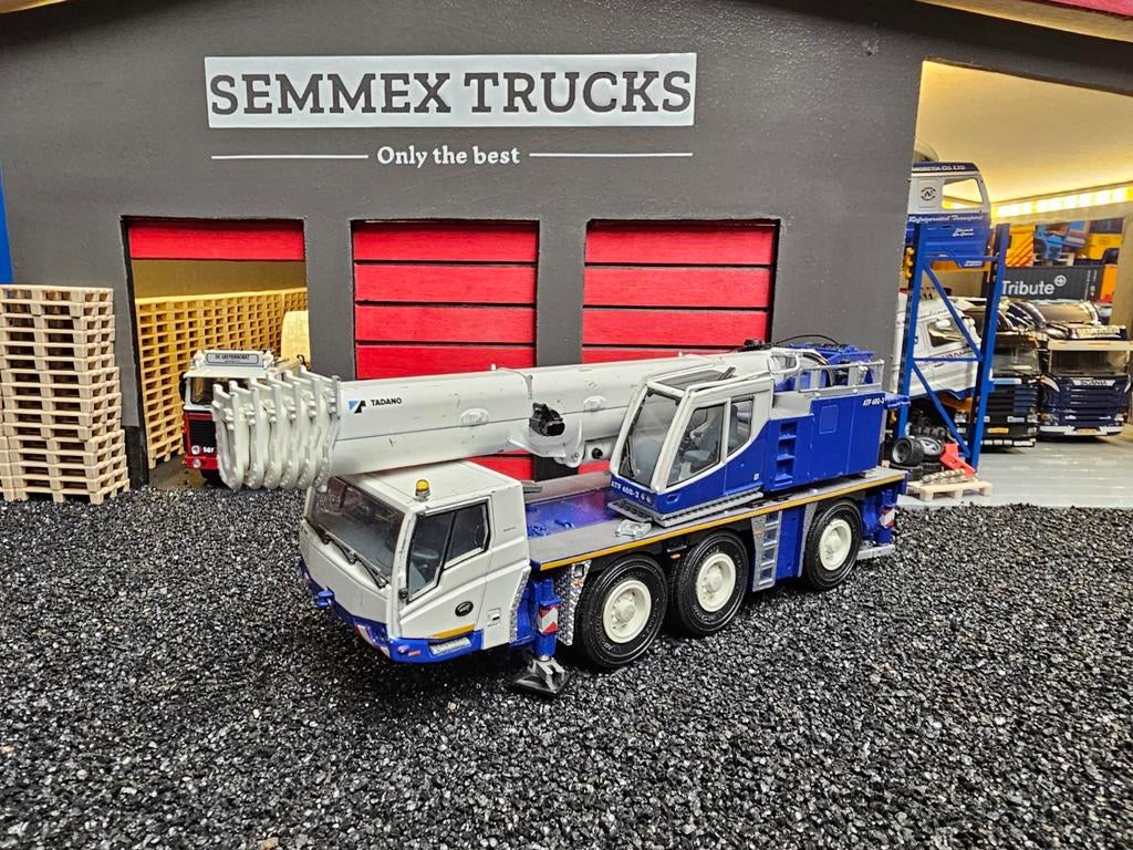 Wsi tadano atf60g-3 b keus lading., Hobby en Vrije tijd, Modelauto's | 1:50, Gebruikt, Bus of Vrachtwagen, Wsi, Ophalen