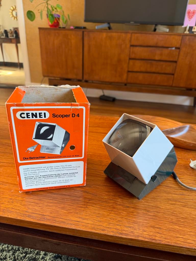 Cenei Scoper D4 diascherm diaprojector diaviewer vintage, Ophalen of Verzenden, Gebruikt, Met scherm