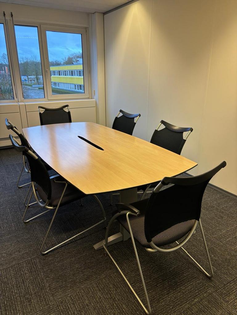 Voortman vergadertafel met 6 stoelen, Zakelijke goederen, Kantoor en Winkelinrichting | Kantoormeubilair en Inrichting, Receptie of Entree