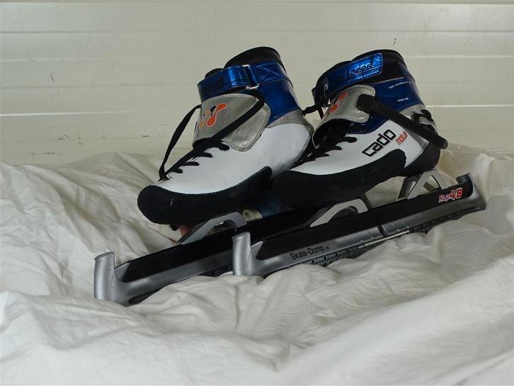 A7254. Cadomotus Comp 109 noren + beschermers, maast 43, Sport en Fitness, Schaatsen, Gebruikt, Noren, Viking, Ophalen of Verzenden