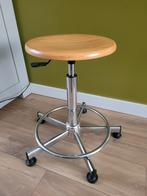 In hoogte verstelbare kruk met houten zitting, Ophalen, In hoogte verstelbaar, Gebruikt, IJzer