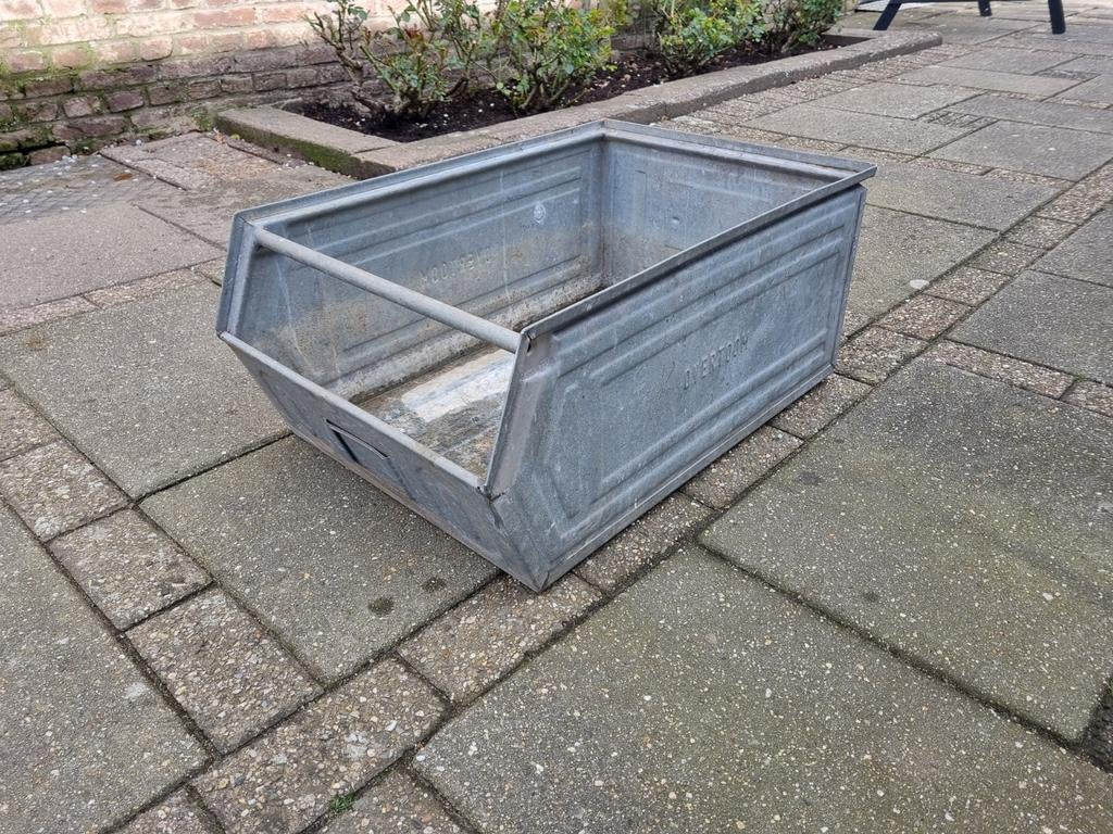 Zinken bak., Tuin en Terras, Bloembakken en Plantenbakken, Ophalen, Metaal, Minder dan 30 cm