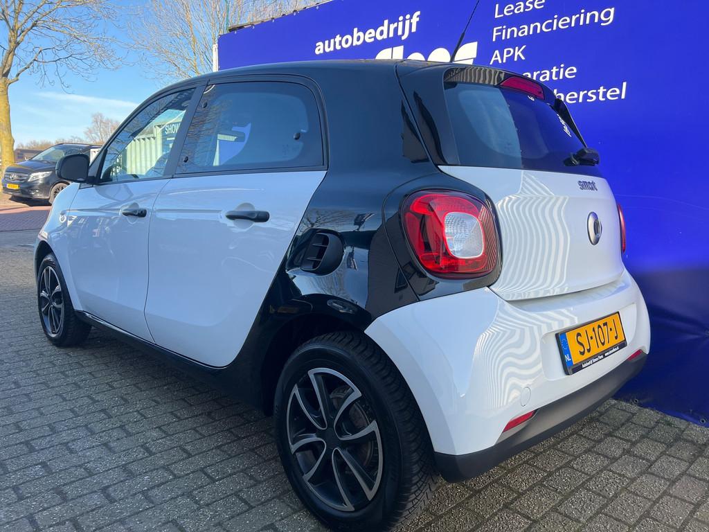 Smart Forfour 1.0 Passion, Auto's, Smart, Gebruikt, 4 stoelen, Zwart, Handgeschakeld