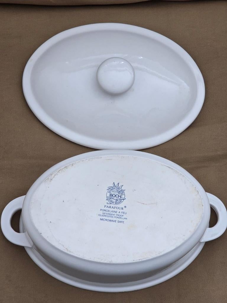 Boch Franse Ovenschaal met Deksel - Wit Porselein, Ophalen of Verzenden, Steen/keramiek, Wit, Overige merken