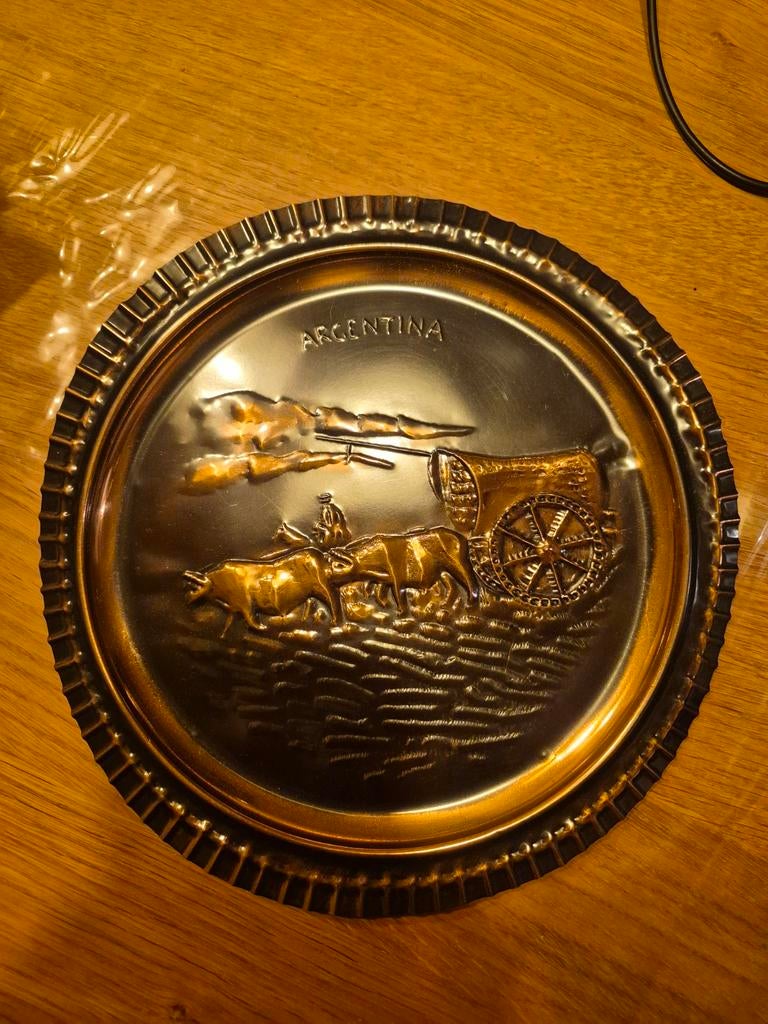 Vintage Argentijns decoratief bord met ossenkar, Antiek en Kunst, Ophalen