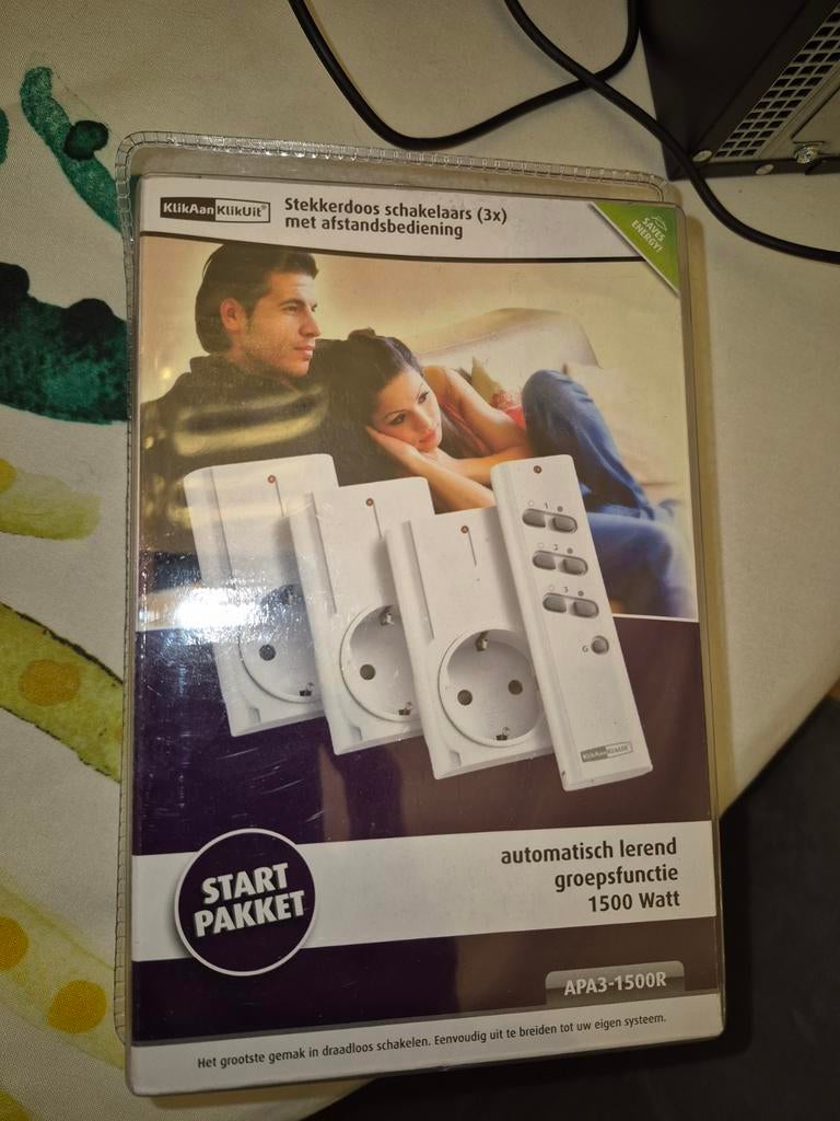 KlikAanKlikUit stekkerdoos schakelaars met afstandsbediening, Ophalen of Verzenden
