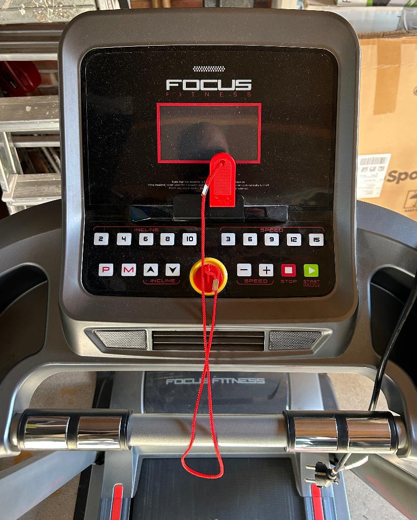 Bieden: nette Focus Fitness Jet 5 loopband, Ophalen, Gebruikt, Loopband