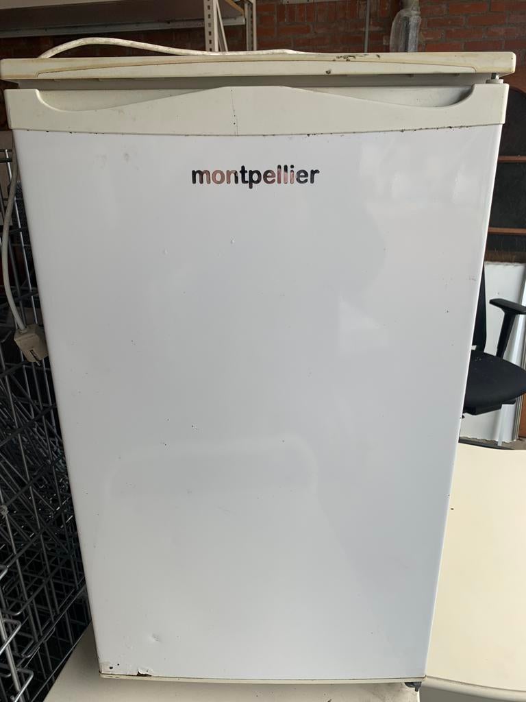 Tafelmodel koelkast met vriesvakje., Witgoed en Apparatuur, Ophalen, Zo goed als nieuw, Minder dan 60 cm