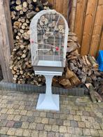 Vogelkooi op standaard nette staat, Dieren en Toebehoren, Ophalen, Zo goed als nieuw, Metaal, Vogelkooi