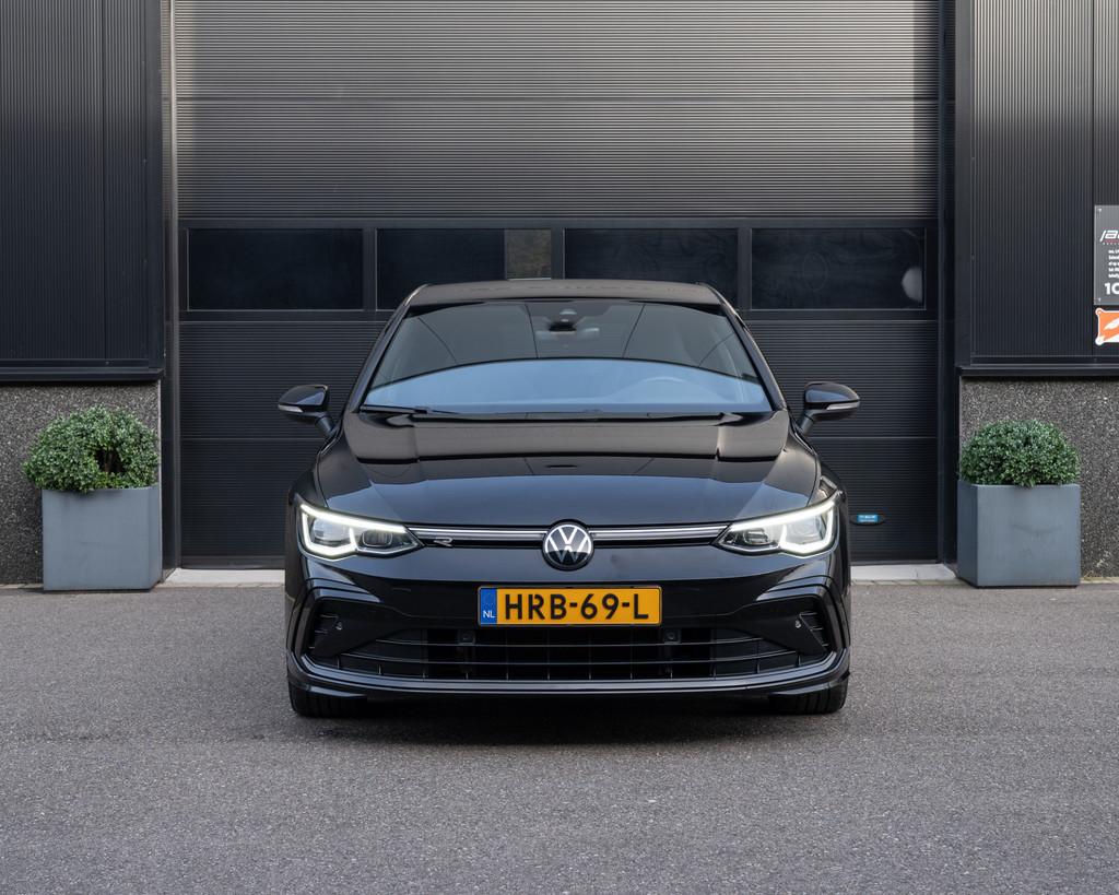 Volkswagen Golf 1.5 eTSI 2X R-Line 150PK | Pano | Keyless |, Auto's, Volkswagen, 1498 cc, 4 cilinders, Alcantara, Zwart