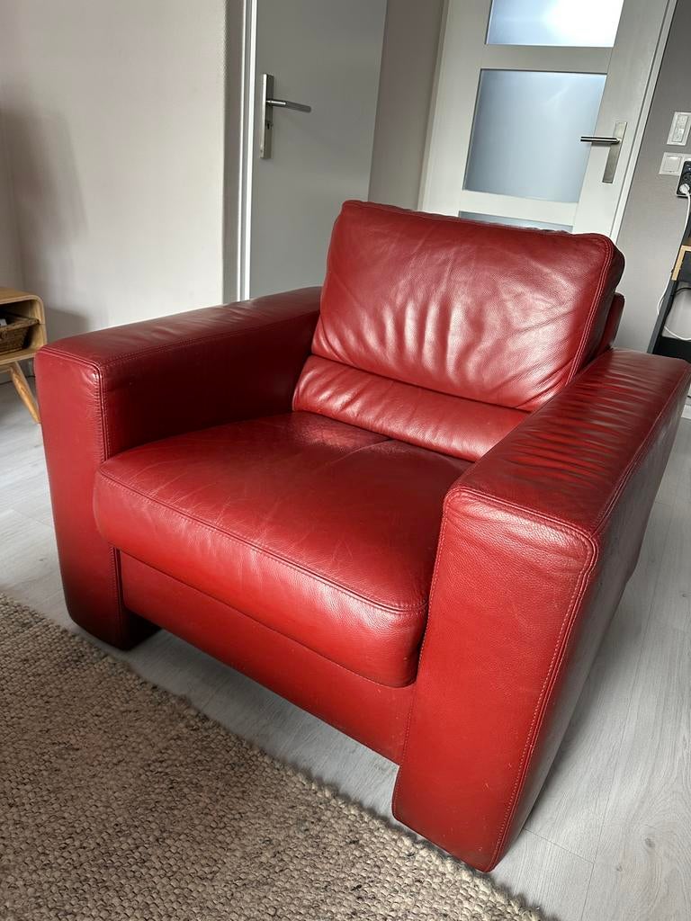 Rood lederen stoel, Ophalen, Zo goed als nieuw, 50 tot 75 cm, Leer
