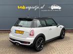 Mini Mini 1.6 Cooper S Westminster *leder *navi *17 inch *NL, Voorwielaandrijving, Gebruikt, Zwart, 4 cilinders