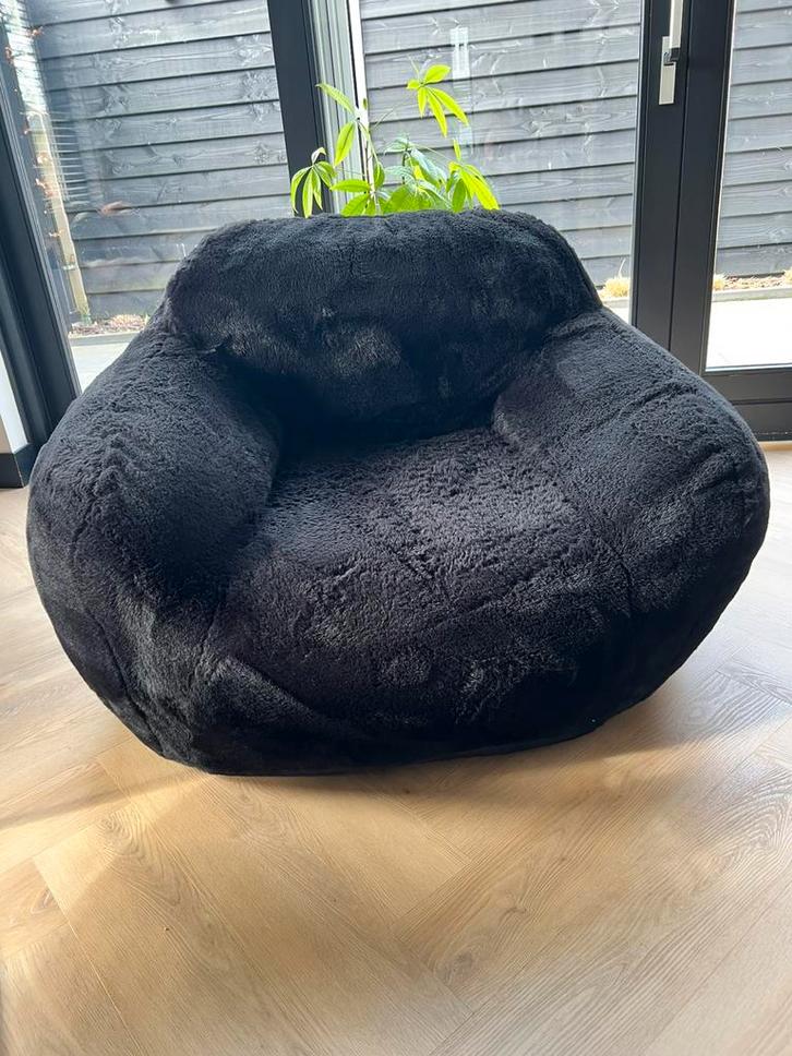 Fauteuil van  By-Boo zwart, Huis en Inrichting, Fauteuils, Zo goed als nieuw, 50 tot 75 cm, Ophalen