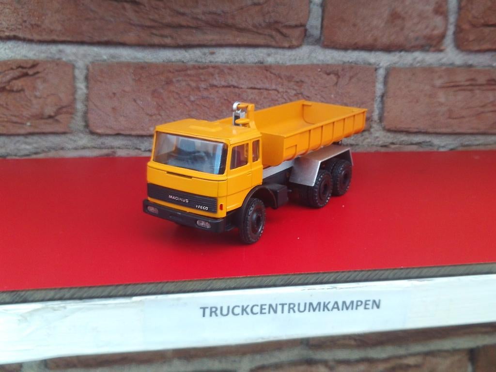 Conrad  Iveco  Magirus., Ophalen of Verzenden, Zo goed als nieuw, Bus of Vrachtwagen, Conrad