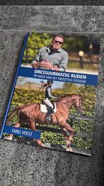Dressuurmatig rijden en het freestyle systeem emiel voest, Ophalen of Verzenden, Nieuw, Overige sporten
