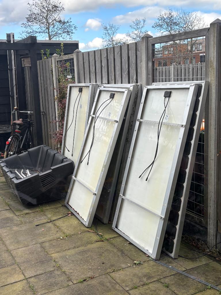 Zonnepanelen. Gratis op te halen, Doe-het-zelf en Verbouw, Zonnepanelen en Toebehoren, Ophalen, Gebruikt, Paneel, Minder dan 100 wattpiek