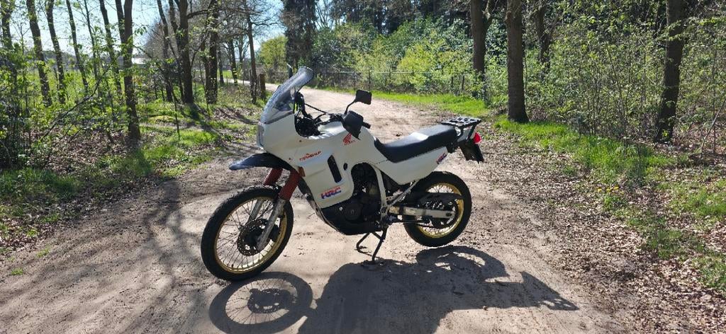 Honda XL600V Transalp 1988, 2 cilinders, Motorrijbewijs A, Gebruikt, Particulier
