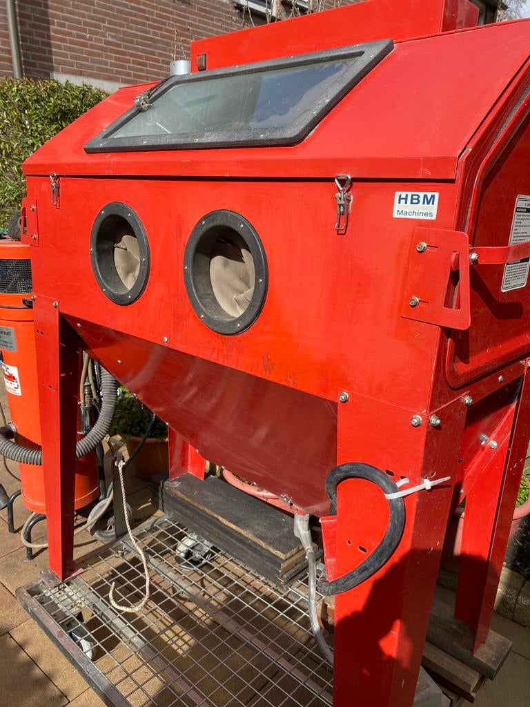 Straalkast straalcabine HBM420 of ruilen buitenboord motor, Ophalen, Zo goed als nieuw