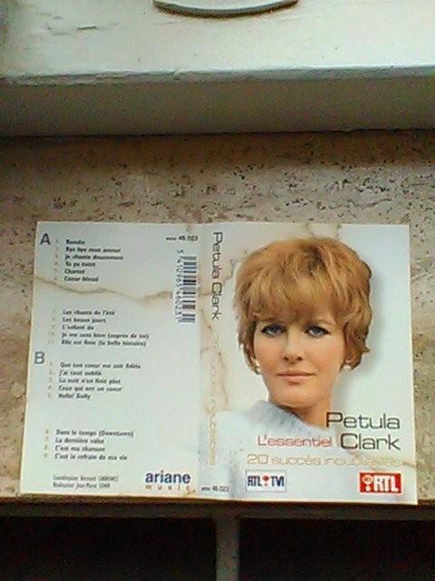 Cassette Petula Clark - L'essentiel, Cd's en Dvd's, Cassettebandjes, Zo goed als nieuw, Origineel, Overige genres, 1 bandje, Met bewaardoos, rek of koffer