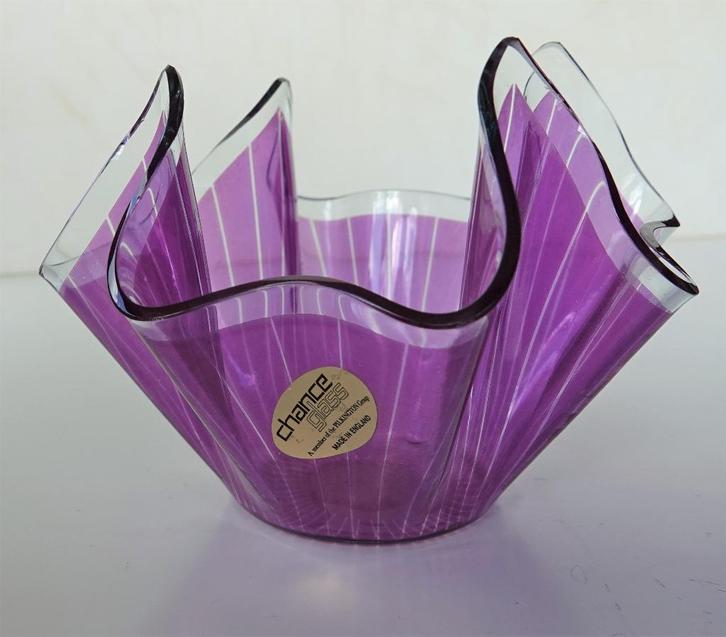 Chance Glass schaaltje zakdoekmodel paars retro, Huis en Inrichting, Woonaccessoires | Schalen en Manden, Zo goed als nieuw, Schaal