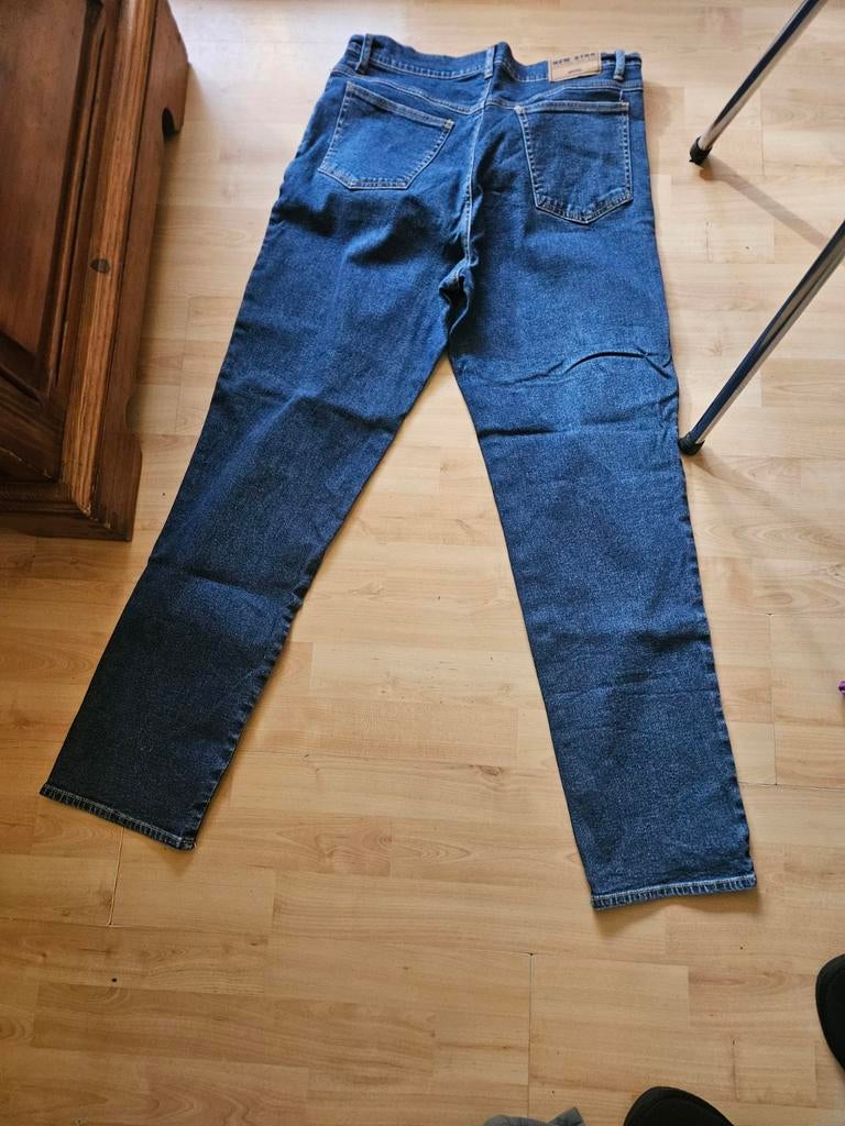 Spijkerbroek te koop aangeboden., Ophalen of Verzenden, Zo goed als nieuw, Blauw, W32 (confectie 46) of kleiner