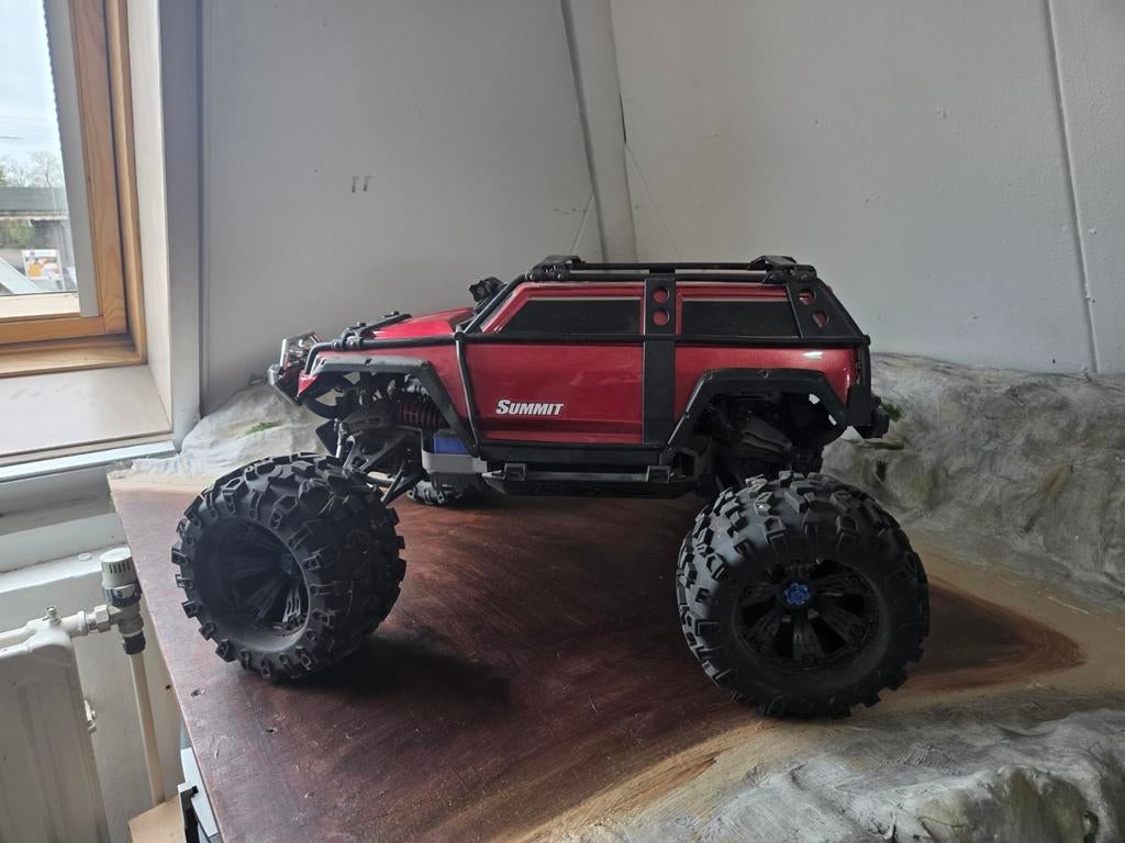 Traxxas Summit 1/8 Monster Truck ruilen, Hobby en Vrije tijd, Modelbouw | Radiografisch | Auto's, Ophalen of Verzenden, Gebruikt
