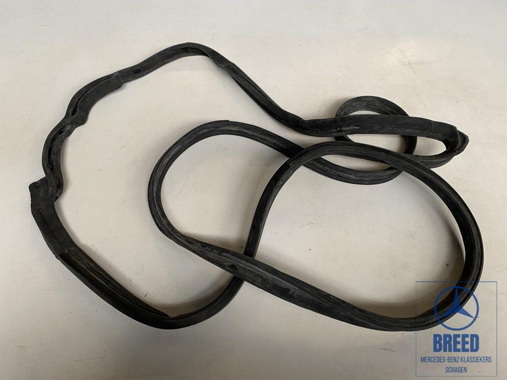 NOS deurrubber rechtsachter voor Mercedes-Benz W123, Auto-onderdelen, -, Nieuw, Ophalen of Verzenden, -