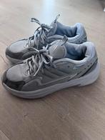 Adidas maat 37 1/3, Ophalen of Verzenden, Zo goed als nieuw