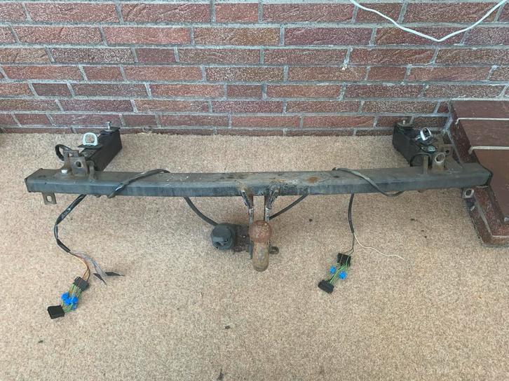 Audi A4 B5 trekhaak / makkelijk intaleren, Auto-onderdelen, Trekhaken, Gebruikt, Ophalen