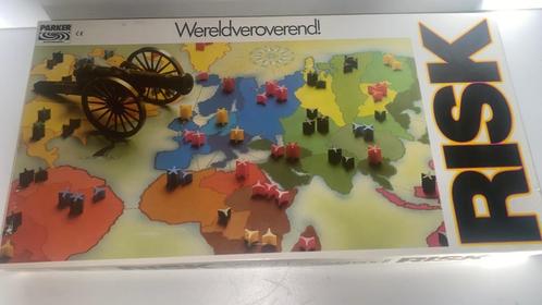 Risk in witte doos, in een goede staat, Hobby en Vrije tijd, Gezelschapsspellen | Bordspellen, Zo goed als nieuw, Vijf spelers of meer