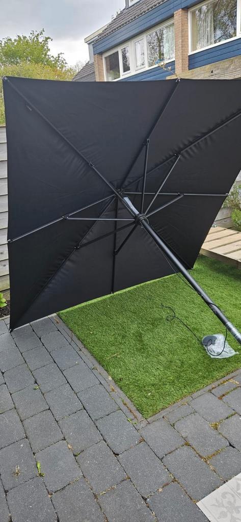 Nieuw-Lanterfant Parasol Lanterfant Levi zwart 2,4 meter, Tuin en Terras, Parasols, Nieuw, Stokparasol, Verstelbaar, Ophalen of Verzenden